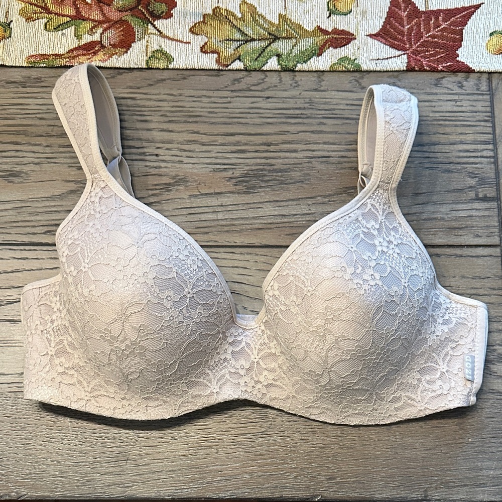 Izod Comfort Stretch Underwire Lace Bra Soft Beige Size 38C
